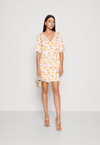 Croomly Summer V‑Neck Dress – LIME BLOOM